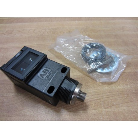 Allen Bradley 42GRU-9200-QD Sensor  42GRU9200QD Series A - New No Box