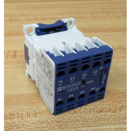 Telemecanique CA2-EN 140 Contactor CA2EN140 - Used