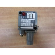 Allen Bradley 836T-T301JX130X15 836TT301JX130X15 Pressure Switch Series A - Used