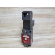 Euchner NZ1VZ-538 B4 Type 2 Safety Switch - Used