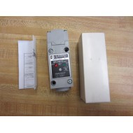 Allen Bradley 802PR-LBAH1 Inductive Proximity Sensor 802PRLBAH1 Ser. E