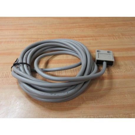 Omron D4C-1302-M Limit Switch wPushbutton  D4C1302M - Used