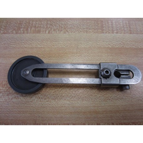 Cutler Hammer E50KL443 Eaton Limit Switch Roller Lever - Used