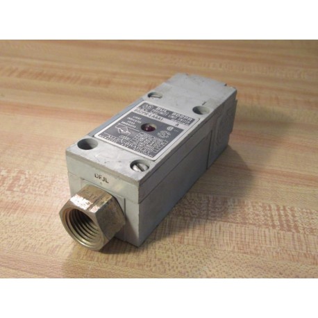 Allen Bradley 802PR-LAAA1 Limit Switch 802PRLAAA1 Series A - Used