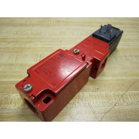 Telemecanique XCK-J7970H7 Limit Switch XCKJ7970H7 19367 110V Coil - Used