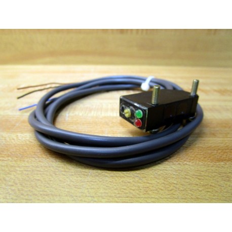 Omron E3V-DS70B43S Photoelectric Emitter Receiver E3VDS70B43S - Used