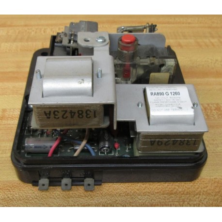Honeywell RA890G-1260 Protectorelay RA890G1260 WO Cover - Used