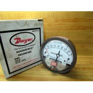 Dwyer 2002C W25J WW Pressure Gauge 2002C